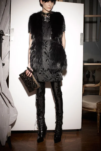 Look 4